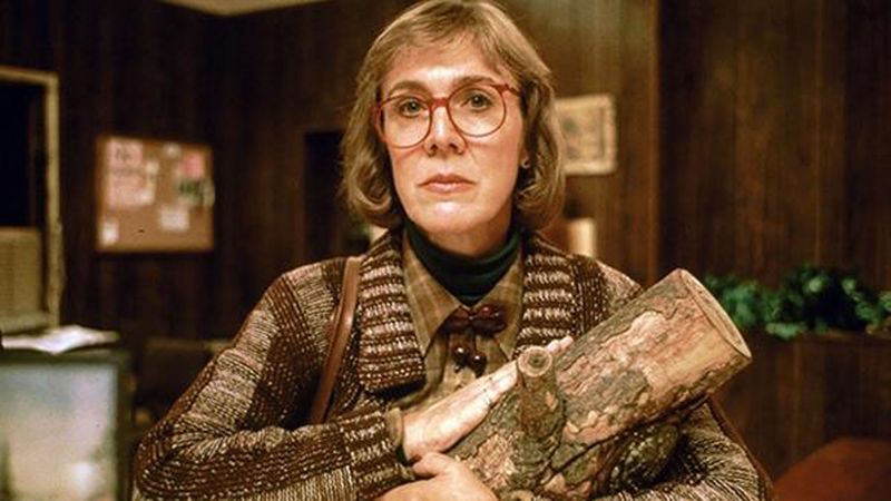 Catherine Coulson Dead: 'Twin Peaks' Log Lady Dies at 71 Catherine Coulson Dead: 'Twin Peaks' Log Lady Dies at 71